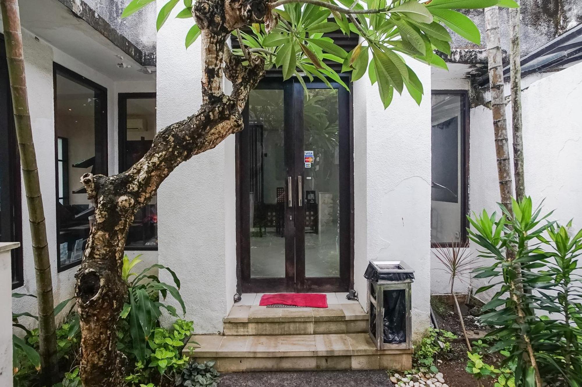 Queen Rose Villa & Spa Jimbaran Dış mekan fotoğraf